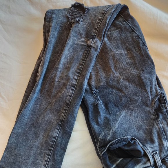 Aeropostale Skinny ripped 32.32 (Distressed) (Grey/White Wash) Used - Picture 2 of 5